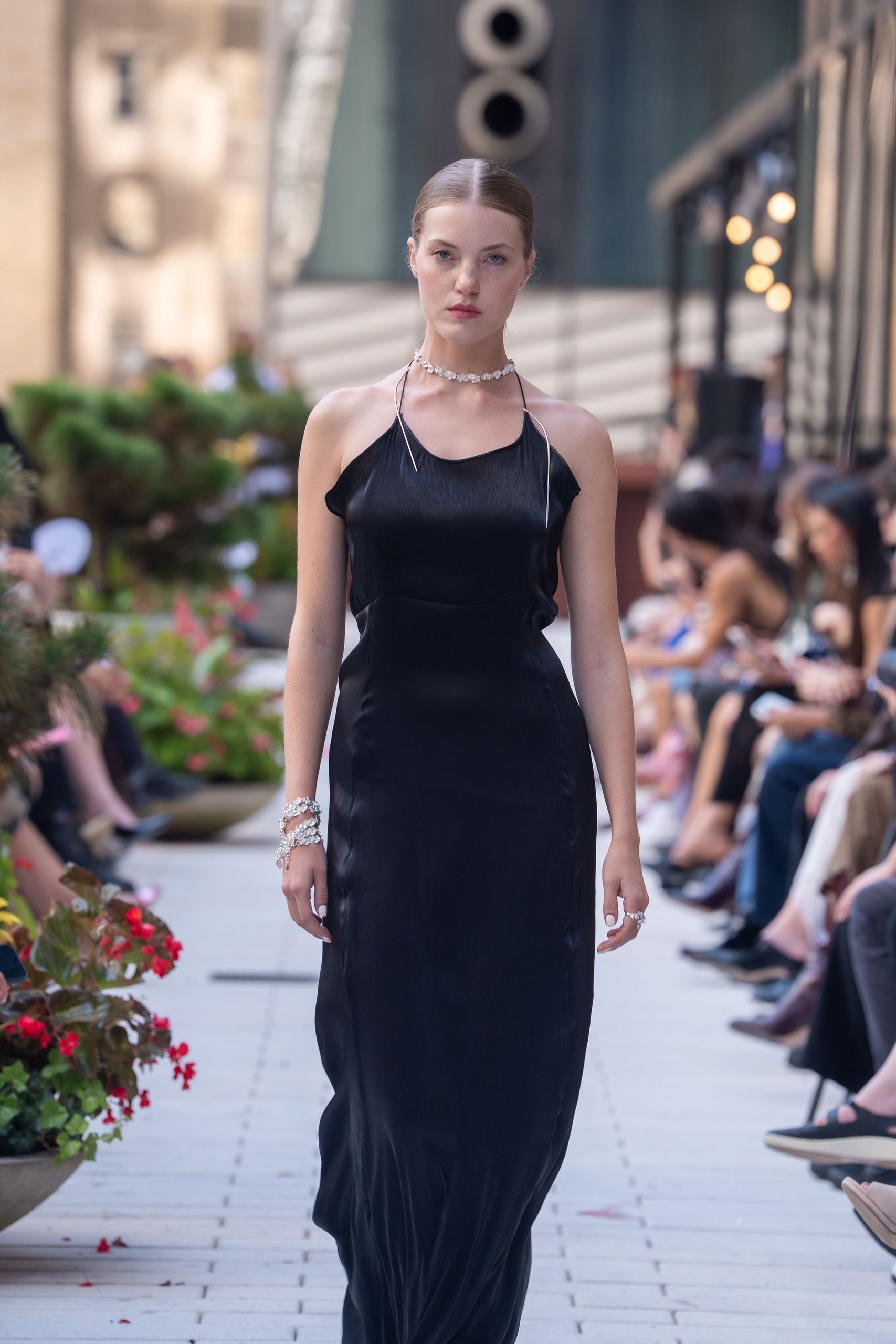Ideal, look 04