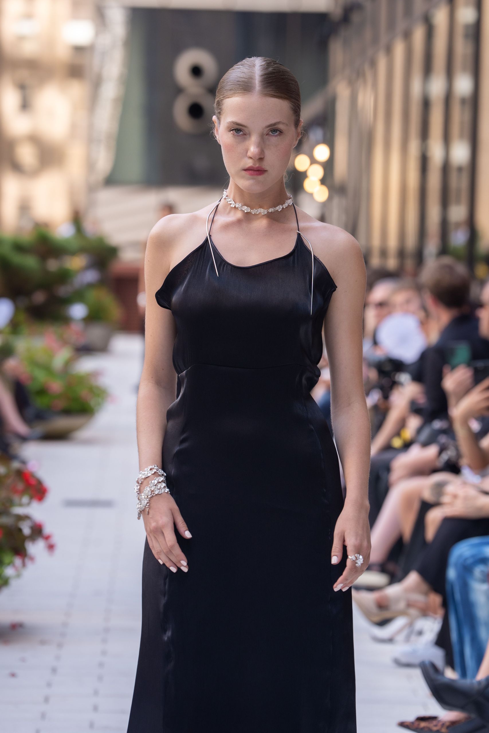 Ideal, look 04