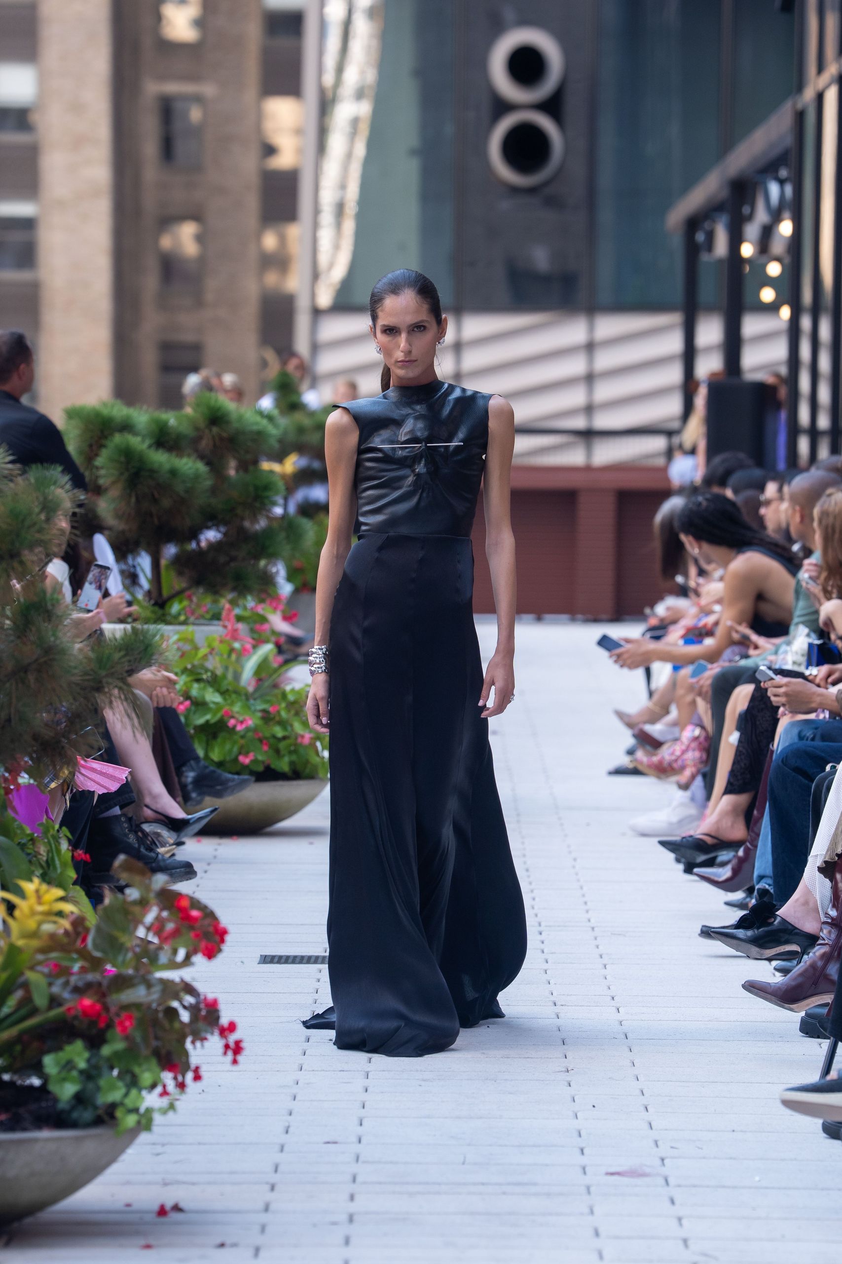 Remnant, look 08