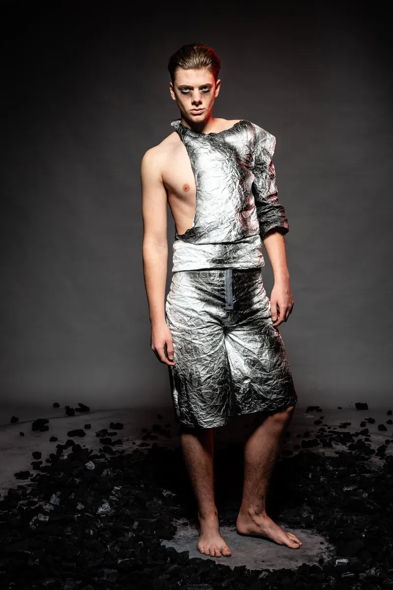 Remainder — look 25